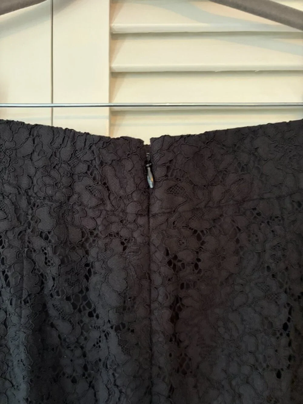 J. Crew midi Pintucked Pencil Skirt 6 black lace